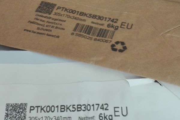 atramentový popis na papier